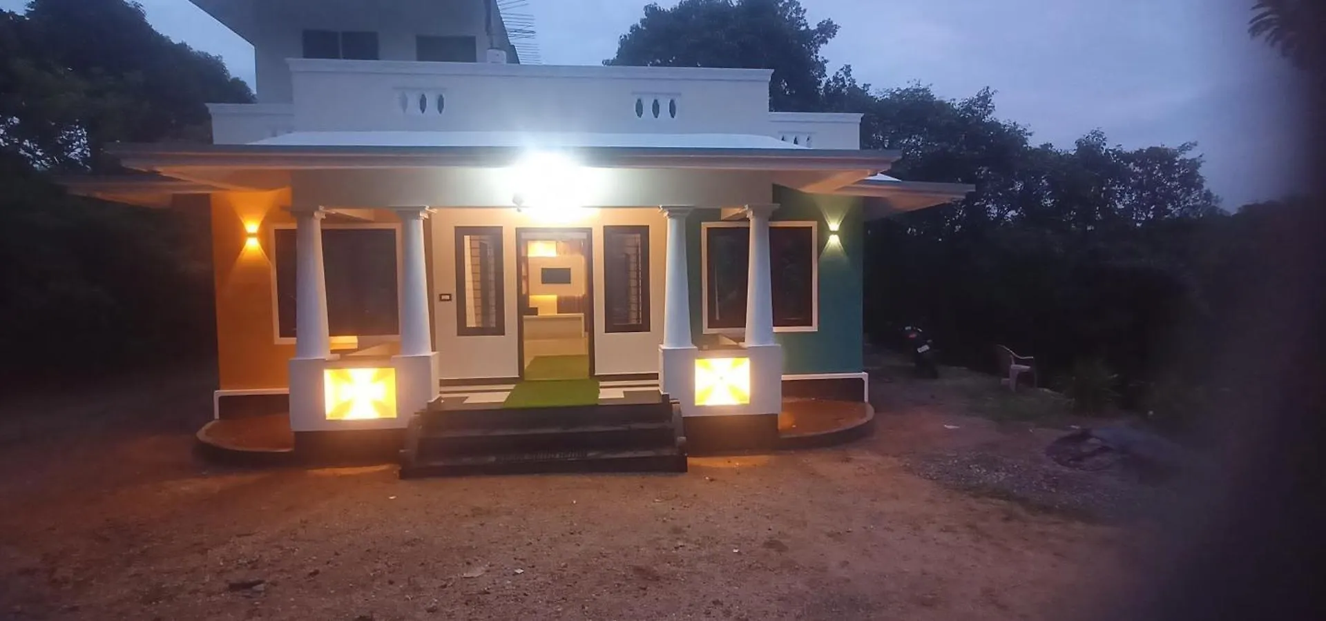 Alpine Aura Villa Vagamon